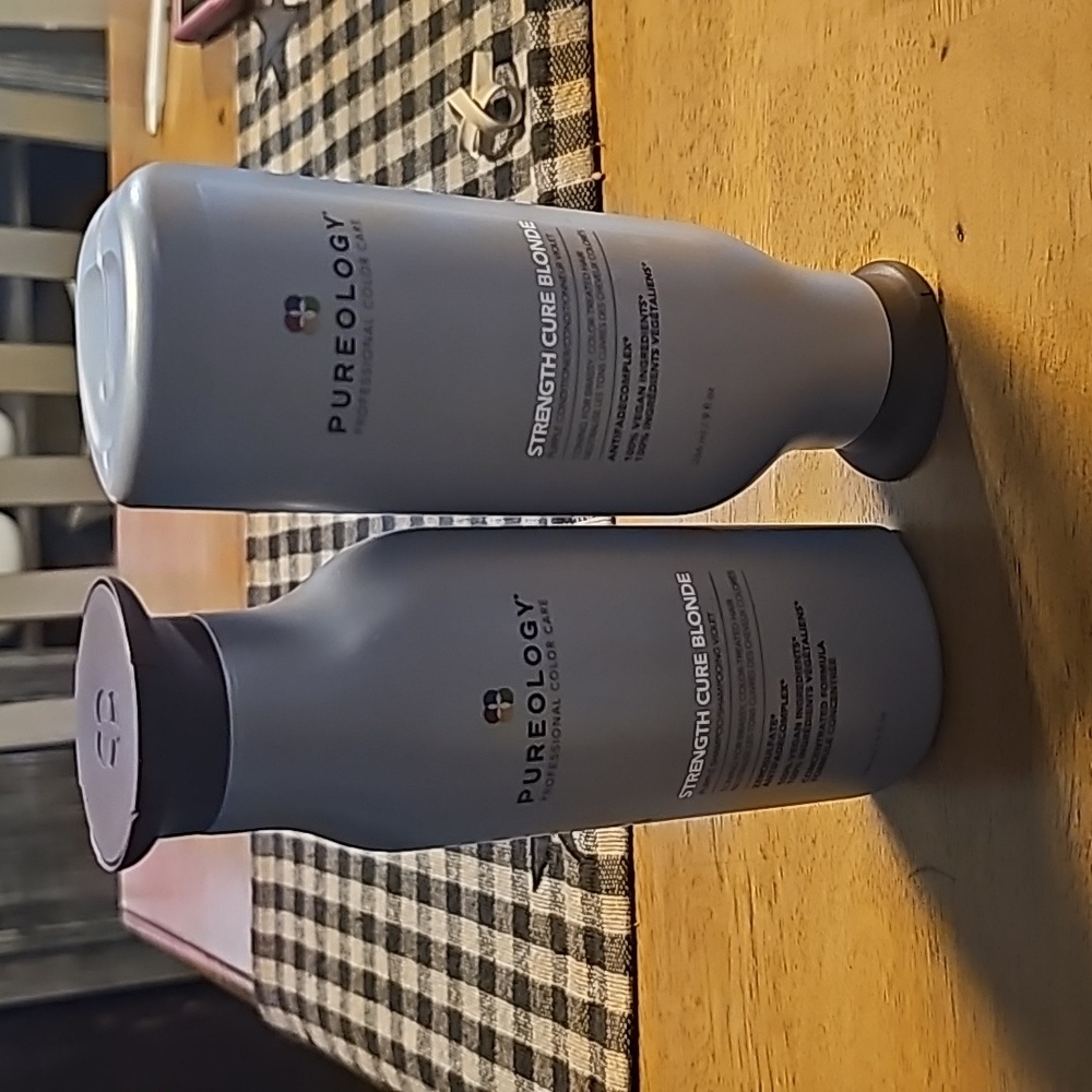 Pureology Strength cure blonde shampoo and conditioner set